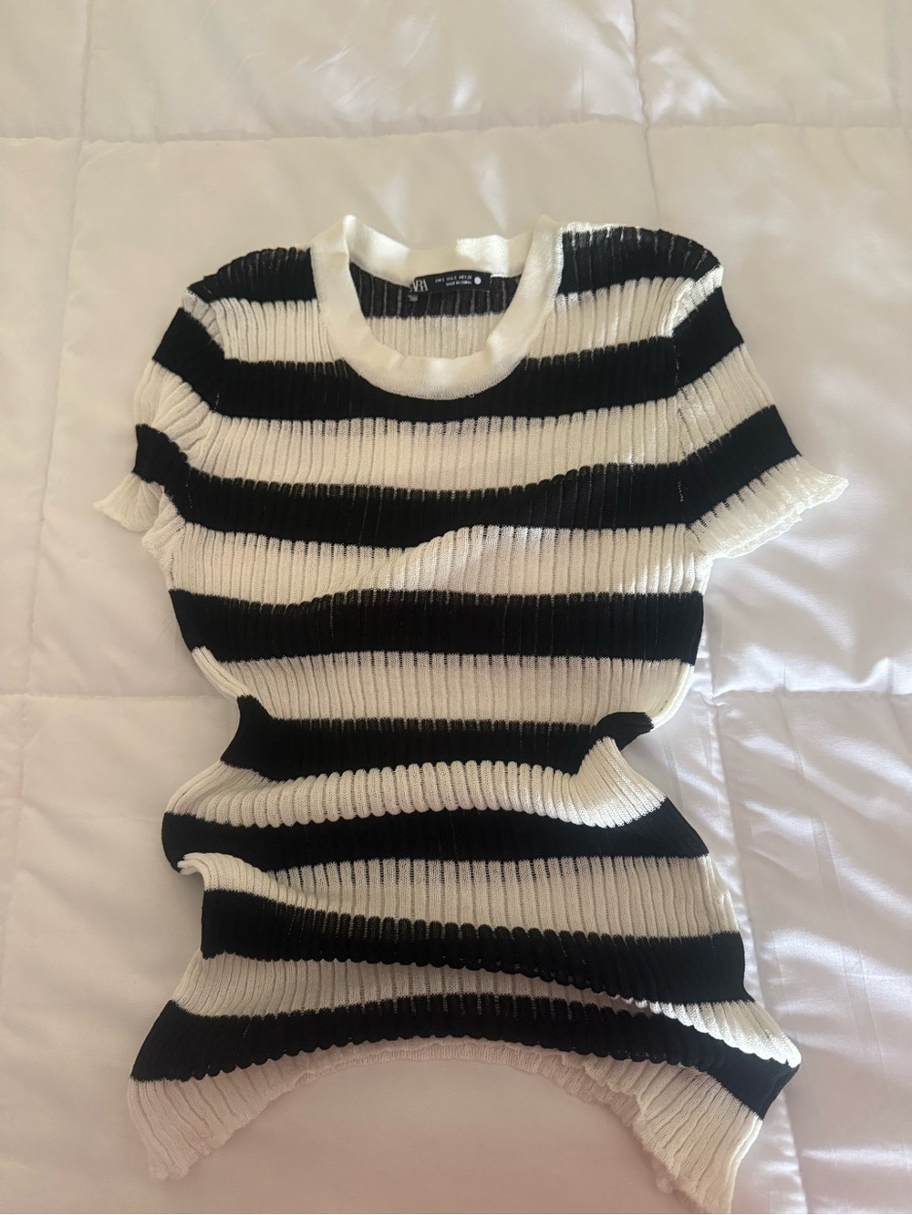Zara Black & White Striped Sweater